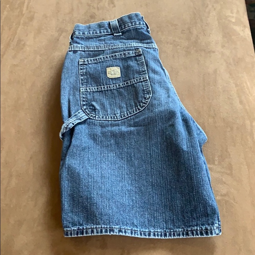 Lee carpenter jean shorts.